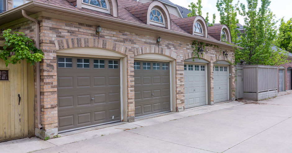 Broken garage door repair Seattle